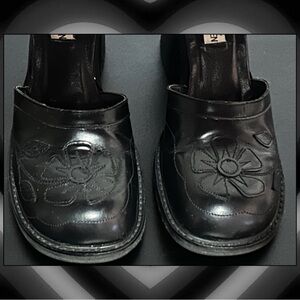 Vintage 90s Steve Madden Chunky Embossed Floral Platform MaryJanes